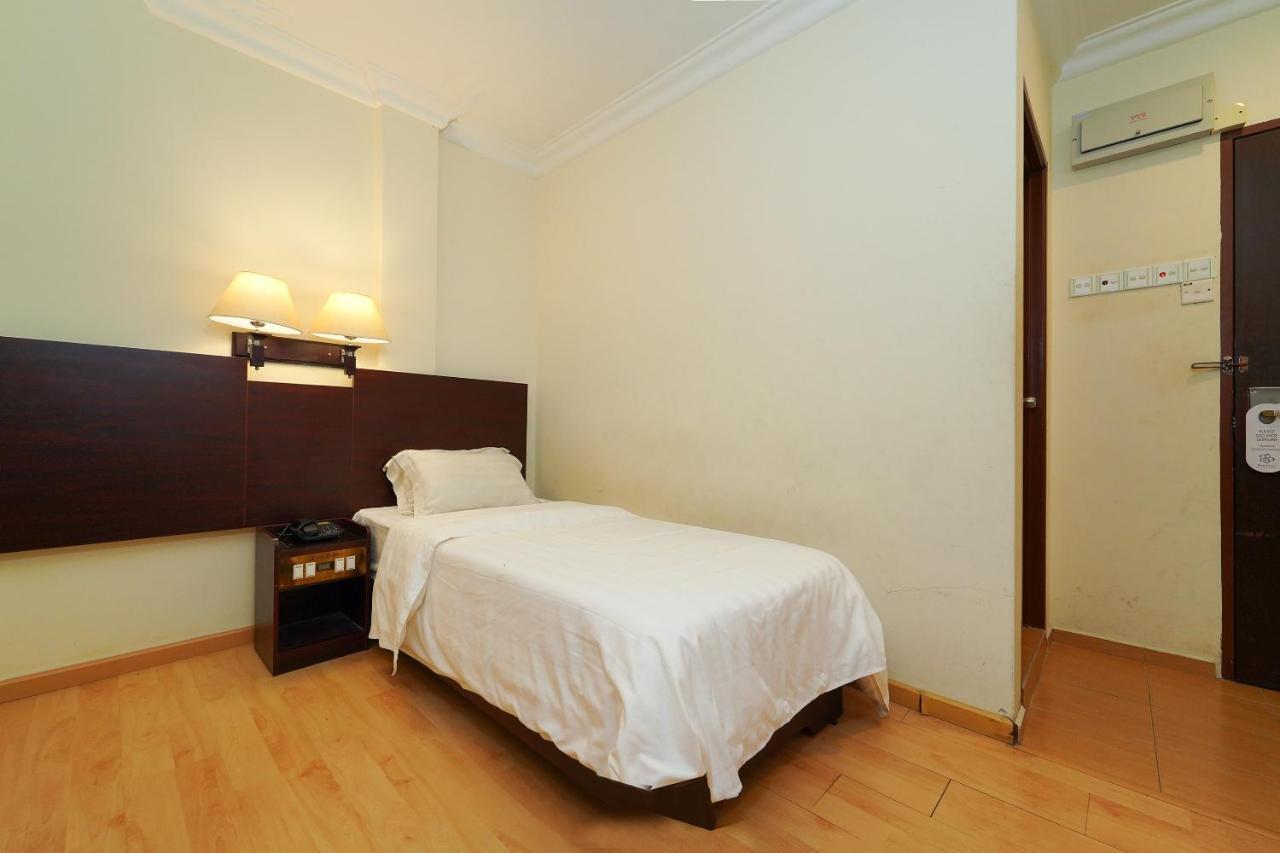 Capital O 89658 Bustani Hotel Jitra Exterior photo