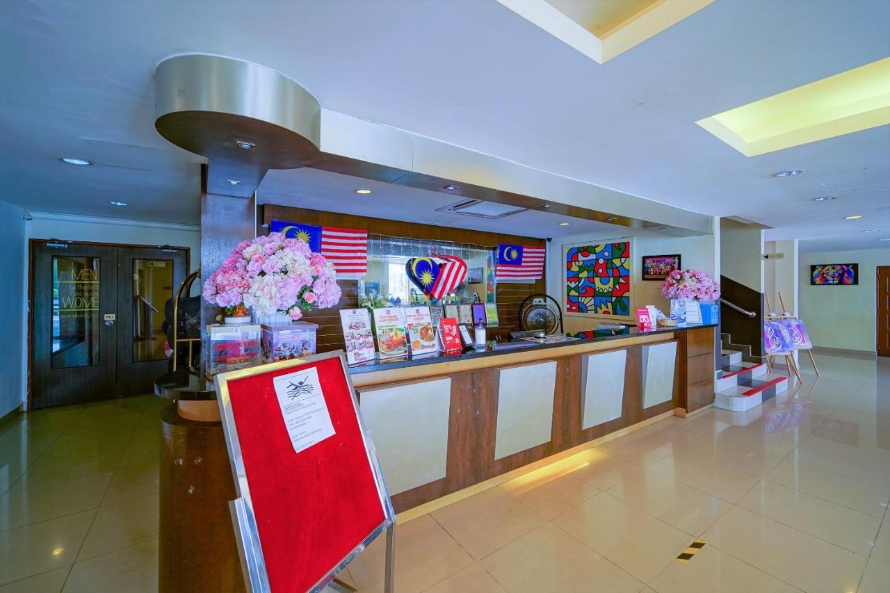 Capital O 89658 Bustani Hotel Jitra Exterior photo